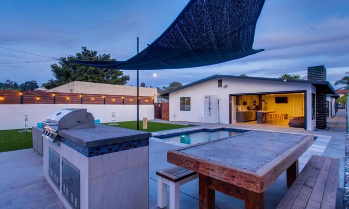 Old Town Maison | Cœur de San Diego dans la vieille ville. Oasis privée - 5 piscine chauffée et jacuzzi PRÈS DE TOUS.