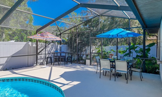 St. Augustine South Maison | Heated Pool, 5 minute Walk to River Park with Boat Ramp, Near Downtown & Beach, $300 in Free Tickets