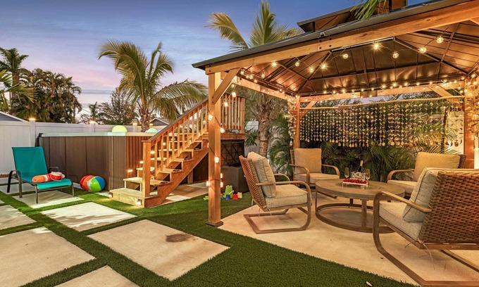 River District Maison | Heated Pool, Mini Golf & Cabana: Bradenton Retreat