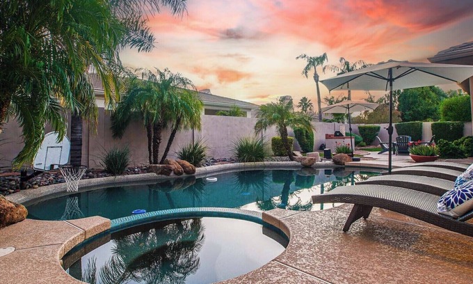 Oakwood Maison | Heated Pool/Spa and Basement Gameroom!