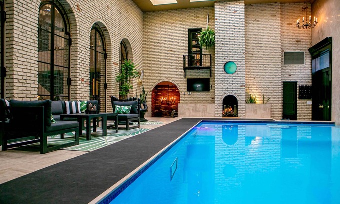 Denver Maison | Heated Pool: Tropical Townhome in Wheat Ridge