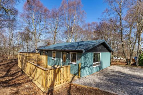 East Lewiston Maison | Heather Lodge 12 with Hot Tub