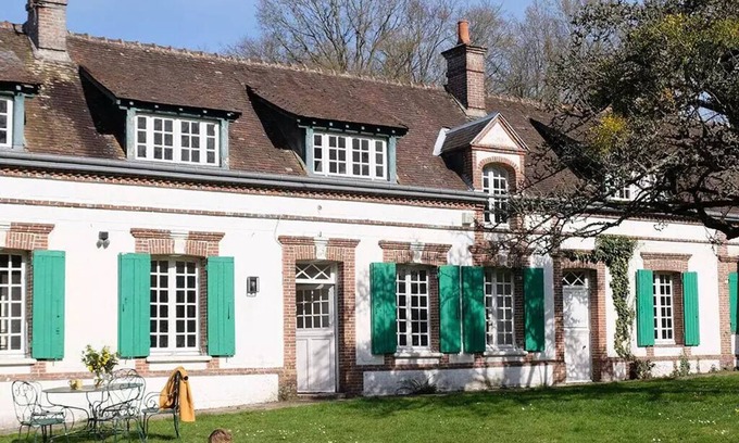 La Madeleine-de-Nonancourt Maison | Heaven of Peace with heated swimming pool 1 hour from Paris