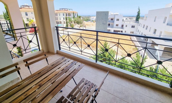Mazotos Appartement | Heaven in Arem's MPV