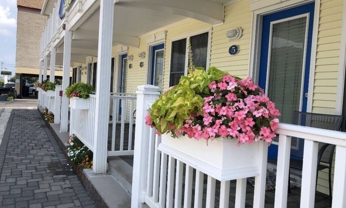 Beach Haven Copropriété | Fall Special! Heaven in Beach Haven, Beach Block, Pearl St, 2-4 Night Rental