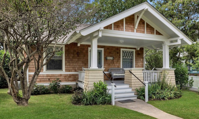 East Marion Maison | Heavenly Craftsman Just minutes to beaches, vineyards, ferries and Greenport!