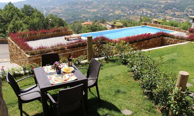 Kfardebian Chalet De Ski | Heavenly Duplex with 2 gardens at Redrock Faqra