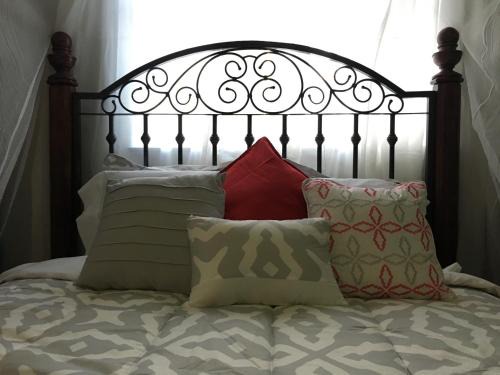 Coral Way Maison | Heavenly Suite in Little Havana Free Parking