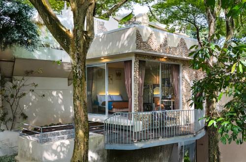 Ciloto Station Balnéaire | HeHa Waterfall Suites & Camping Ground