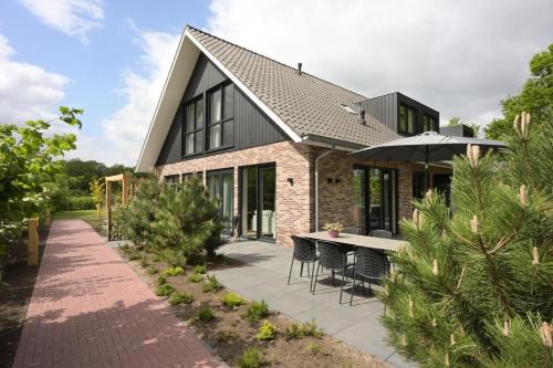 Municipality of Ede Maison | Heide Hoeve Hoekwoning met Hottub | 6 personen