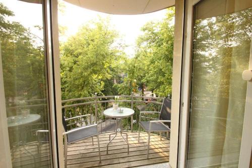 Warnemuende Appartement | Heinrich-Heine-Straße App 09 - Parkblick