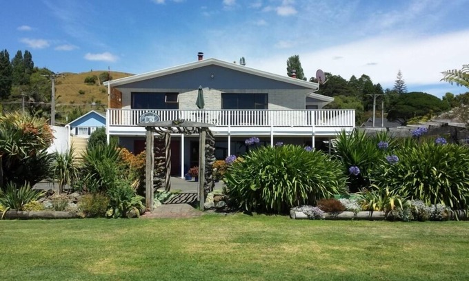 Tokomaru Bay Appartement | Helen's Villa front de mer hébergement