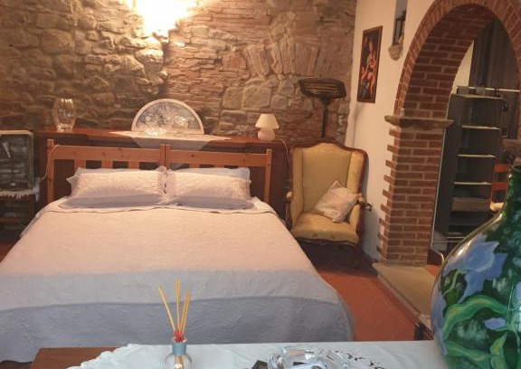Ambra Maison | Helga's House- Una Finestra sul Borgo