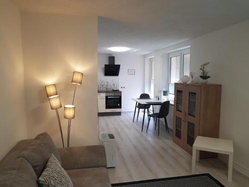 Zschepplin Appartement | Helle Ferienwohnung Für 4 Personen, Mit Terrasse