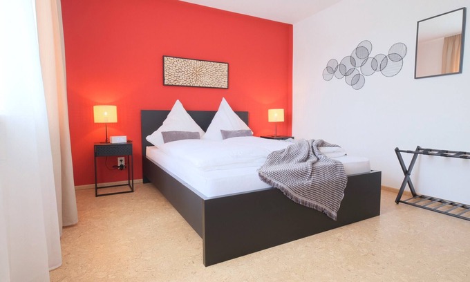 Sinzing Appartement | Helle Ferienwohnung mit Großer Küche und Parkplatz