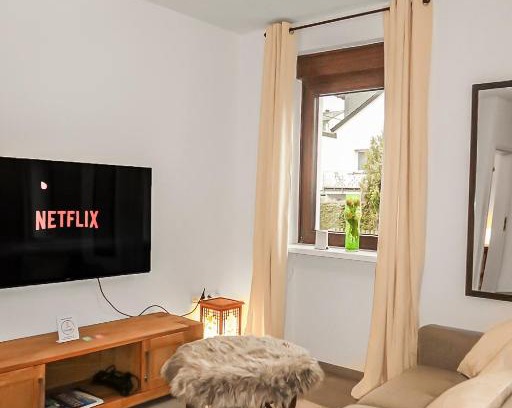 Friedberg Appartement | Helle geräumige 80 qm Wohnung - 5 min von Friedberg - Self Check-In