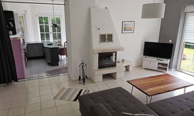 Wiendorf Appartement | Helle Stadtrandwohnung
