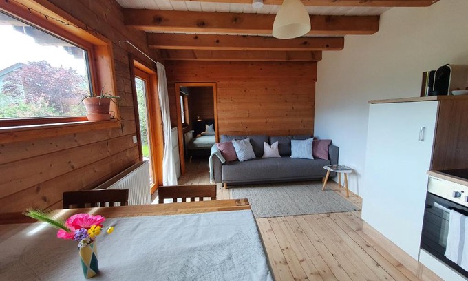 Rudow Appartement | Helle und idyllische 2 Zimmer Wohnung am Rande von Berlin