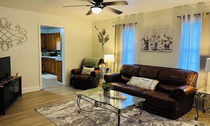 Port Arthur Maison | Hello Darling Comfy Cottage-Newly Remodeled
