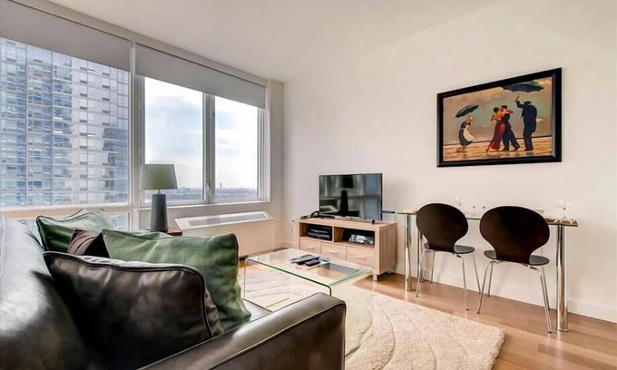 Hell's Kitchen Appartement | Hells Kitchen Studio BR Downtown/River | Gym + Rooftop available