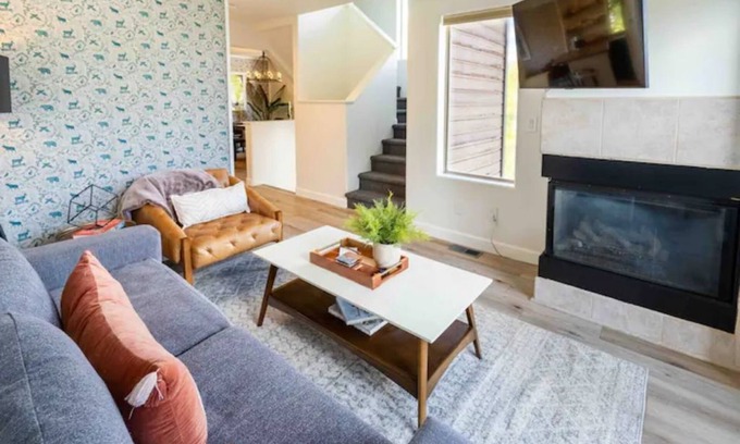 Silverthorne Maison | Hemingway Haus: 🎿Ski, 🌄 Views, Sauna, ⛵️Lake Life