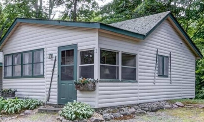 Brill Cabine | Cabine de lac privée Hemlock Hideaway