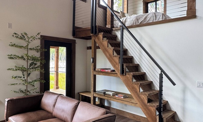 Otego Cabine | Hemlock Hideaway – Luxury Cabin - Romantic & Remote Getaway in Upstate, NY