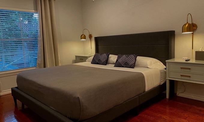 Knox - Henderson Appartement | Henderson Haven - 1 bedroom King Bed Private Patio