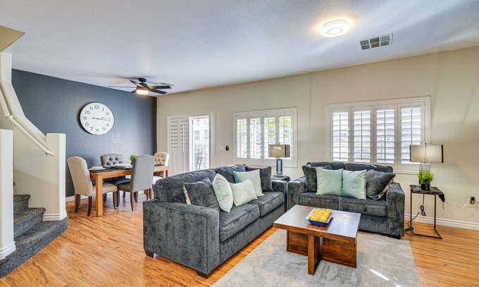 Gibson Springs Maison | Henderson Retreat ~ 14 Mi to The Las Vegas Strip!
