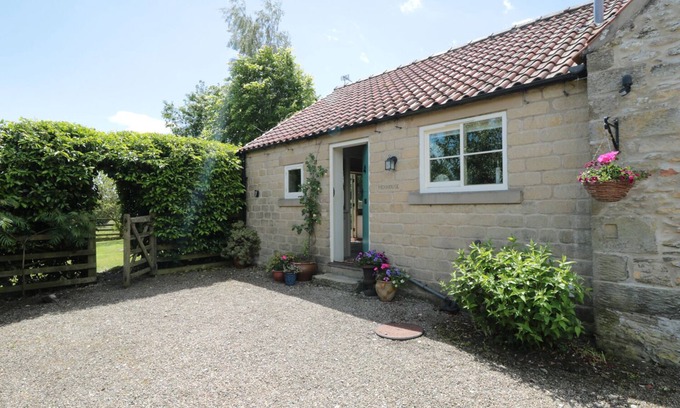 Gillamoor Cottage | Henhouse Cottage, GILLAMOOR