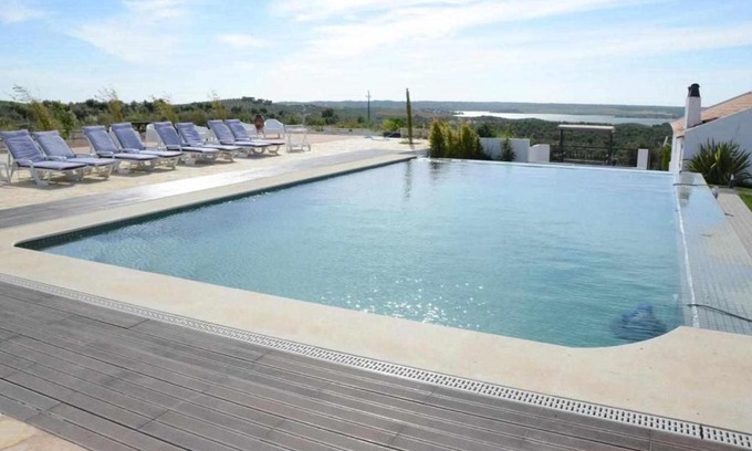 Avis Maison | Herdade da Fonte Ferreira