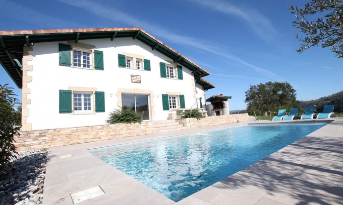 Ahaxe-Alciette-Bascassan Maison | HERGARAI - AHAXE - Gîte