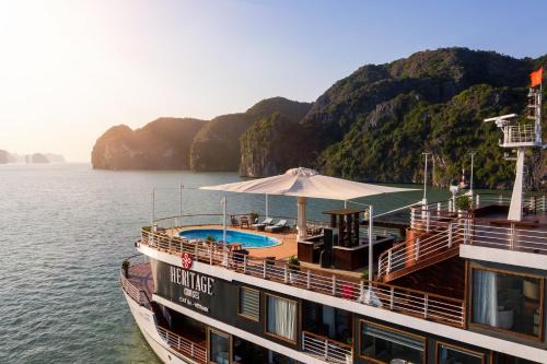 Ha Long Location De Bateaux | Heritage Cruises Binh Chuan Cat Ba Archipelago