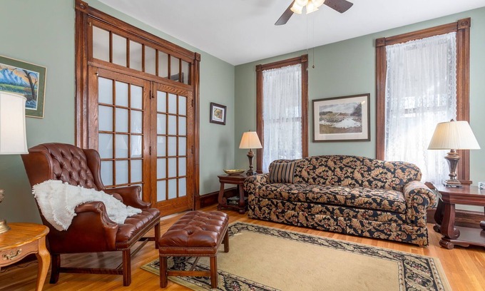 Hughesville Appartement | Heritage Home Stays right in the heart of Hughesville, PA.