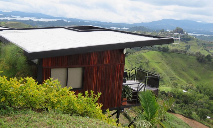Guatape Cabine | Hermosa Cabaña en Guatapé con Jacuzzi y Cocina. Hermoso Paisaje