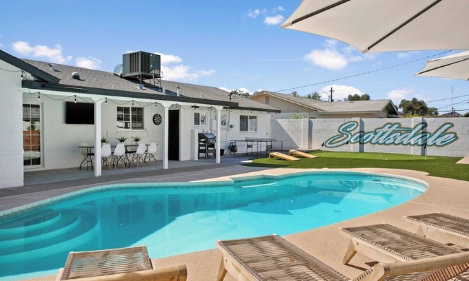 Peaceful Valley Maison | Hermosa House in Heart of Old Town Scottsdale
