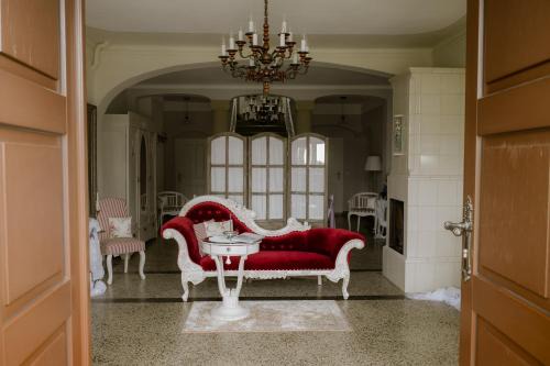 Pflueckuff Appartement | HERRENHAUS KUNZWERDA bei TORGAU - ApartHotel, BoardingHouse, WOHNEN auf ZEIT