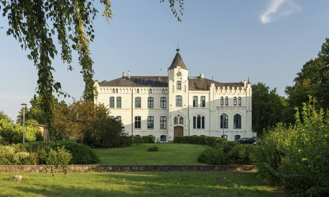 Behren-Luebchin Autre | Herrenhaus Viecheln Anno 1869 Suite Georg