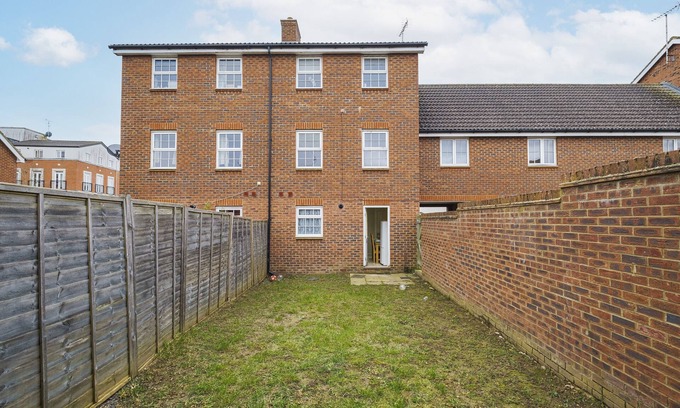 Hatfield Maison | Hertfordshire Cozy Home Large Groups
