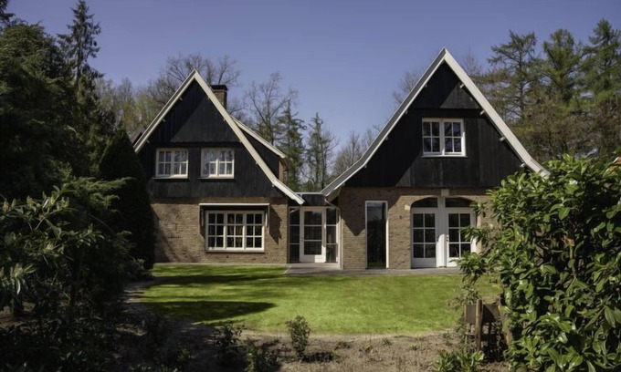 Losser Maison | Het Landhuis by Interhome
