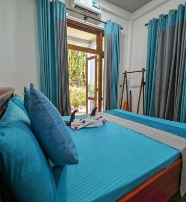 Devinuwara Maison | Hey Lala Talalla