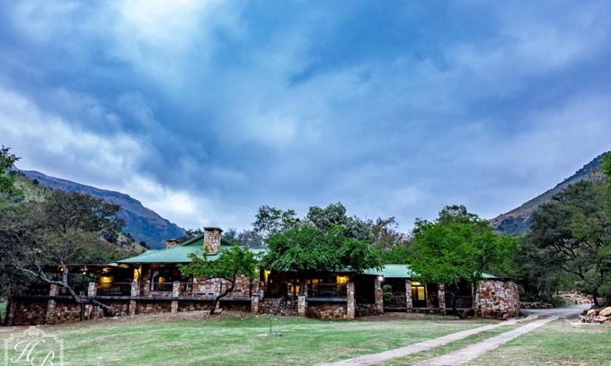 Waterval Boven Cabine | Heysbrook Estate - Luxurious lodges in a private valley