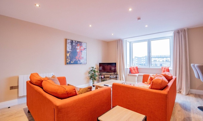 Galway City Centre Appartement | Suites avec vue sur le port (B). Vue sur l'eau, appartement de 3 chambres. 6 personnes. Parking.