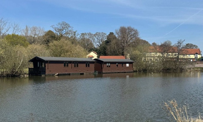 Smallburgh Location De Bateaux | Hickling Broads Lodge Houseboat