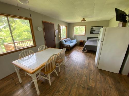 Pittsburg Hôtel | Hickory Grove Hideaway