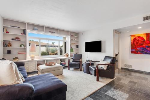 Litchfield Park Maison | Hidden Bloom Sanctuary