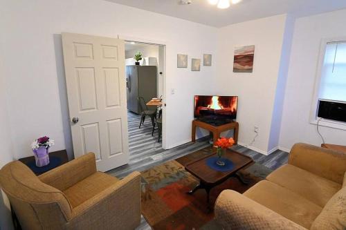 Communipaw Appartement | Hidden Gem-1Bedroom with Plenty Free Street Parking