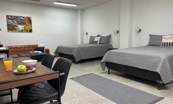 Amon Appartement | Hidden Gem Apt. in Heart of DT