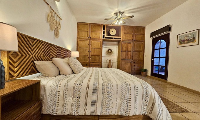 Centro Appartement | Hidden Gem: Bright and spacious apartment, just steps from Oaxaca’s best spots!