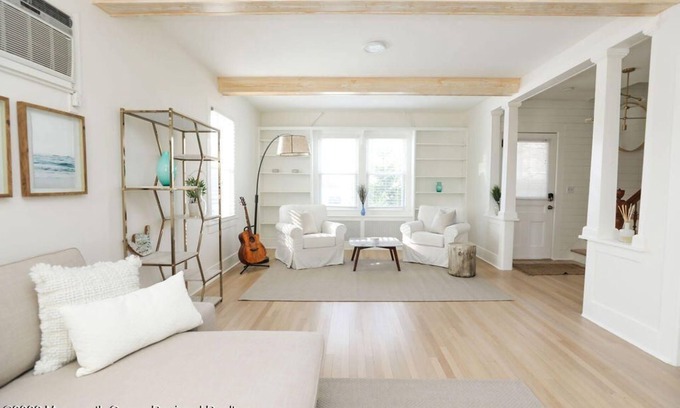 Long Branch Maison | *Hidden Gem* Charming Beach Oasis close to everything. Renovated/ walk to Beach.
